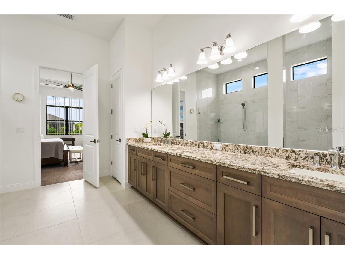 4711 Cedron Court Sarasota FL 34240 A4646513 image28