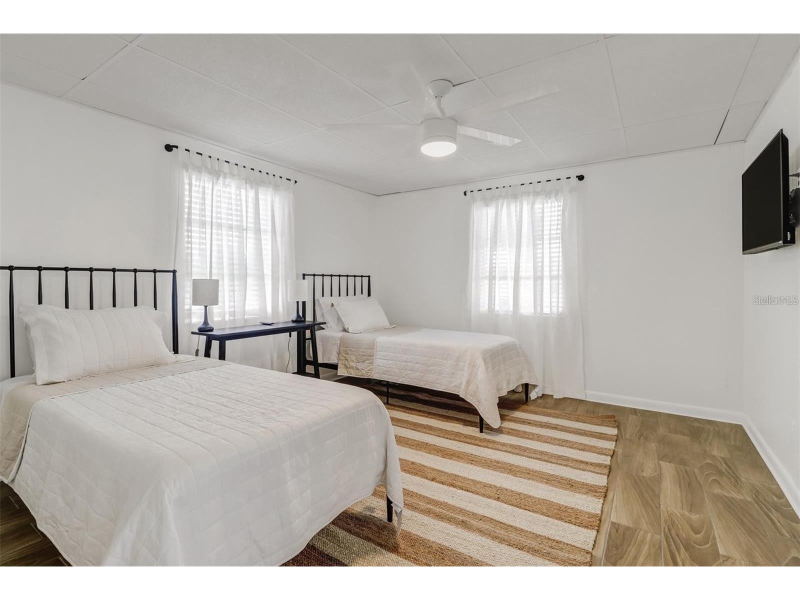 4711 Forest Glen Drive North Fort Myers FL 33903 OM726353 image12