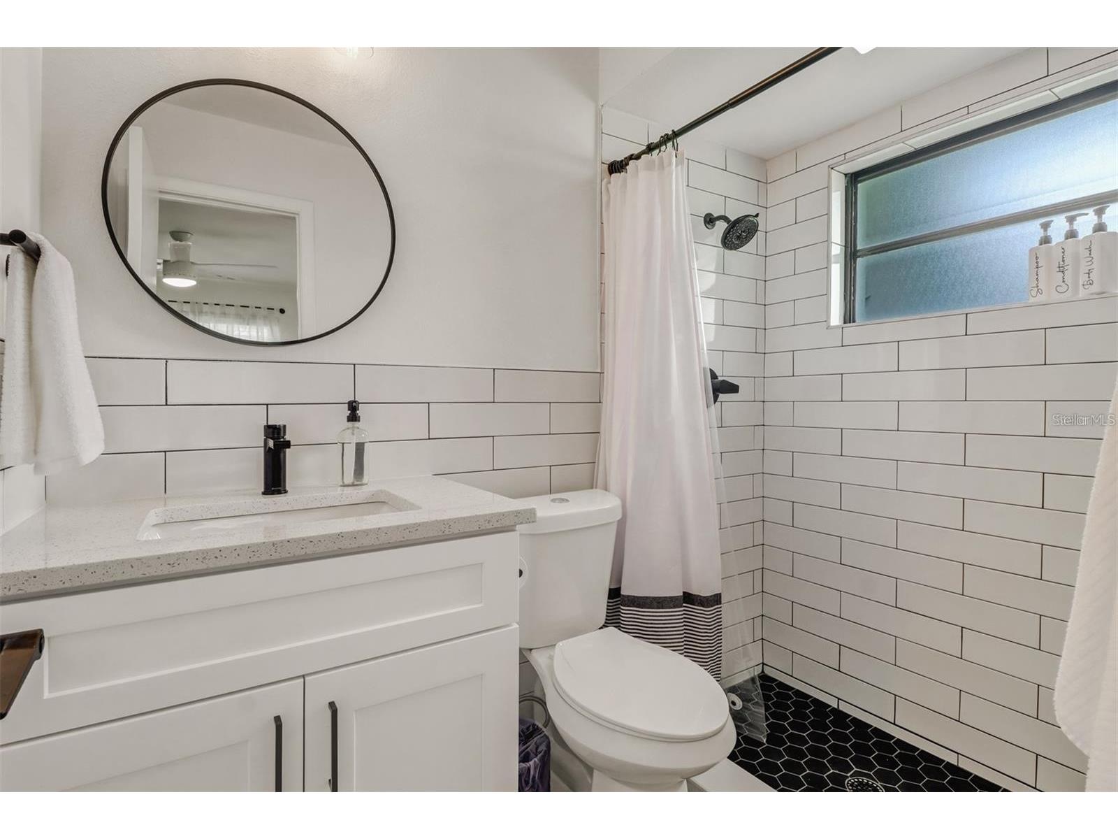 4711 Forest Glen Drive North Fort Myers FL 33903 OM726353 image18