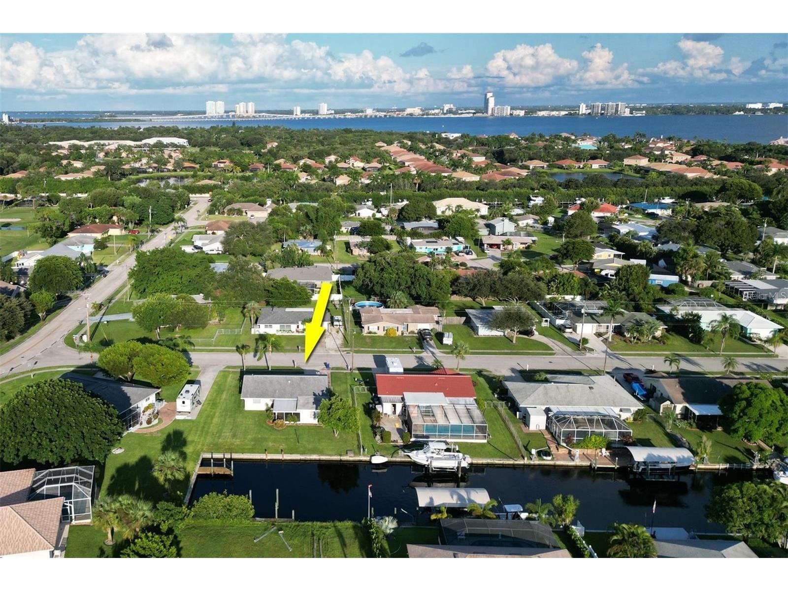 4711 Forest Glen Drive North Fort Myers FL 33903 OM726353 image24