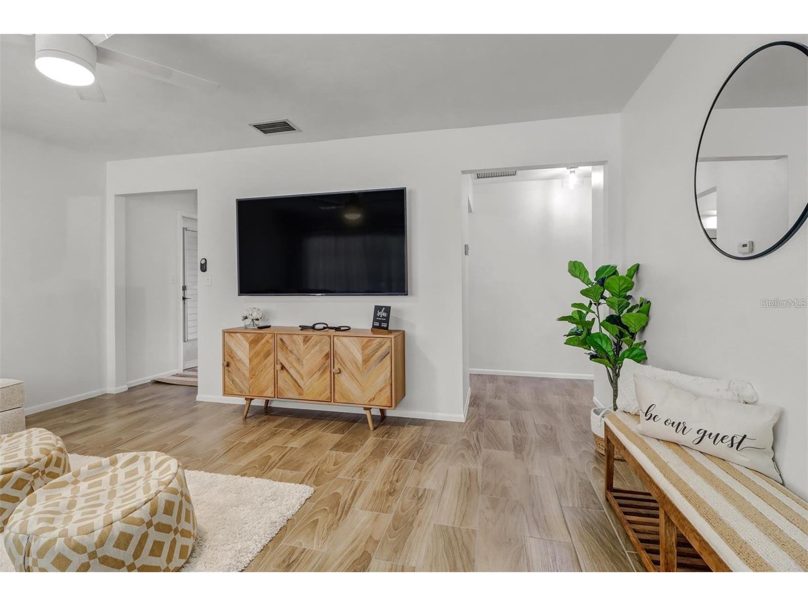4711 Forest Glen Drive North Fort Myers FL 33903 OM726353 image5