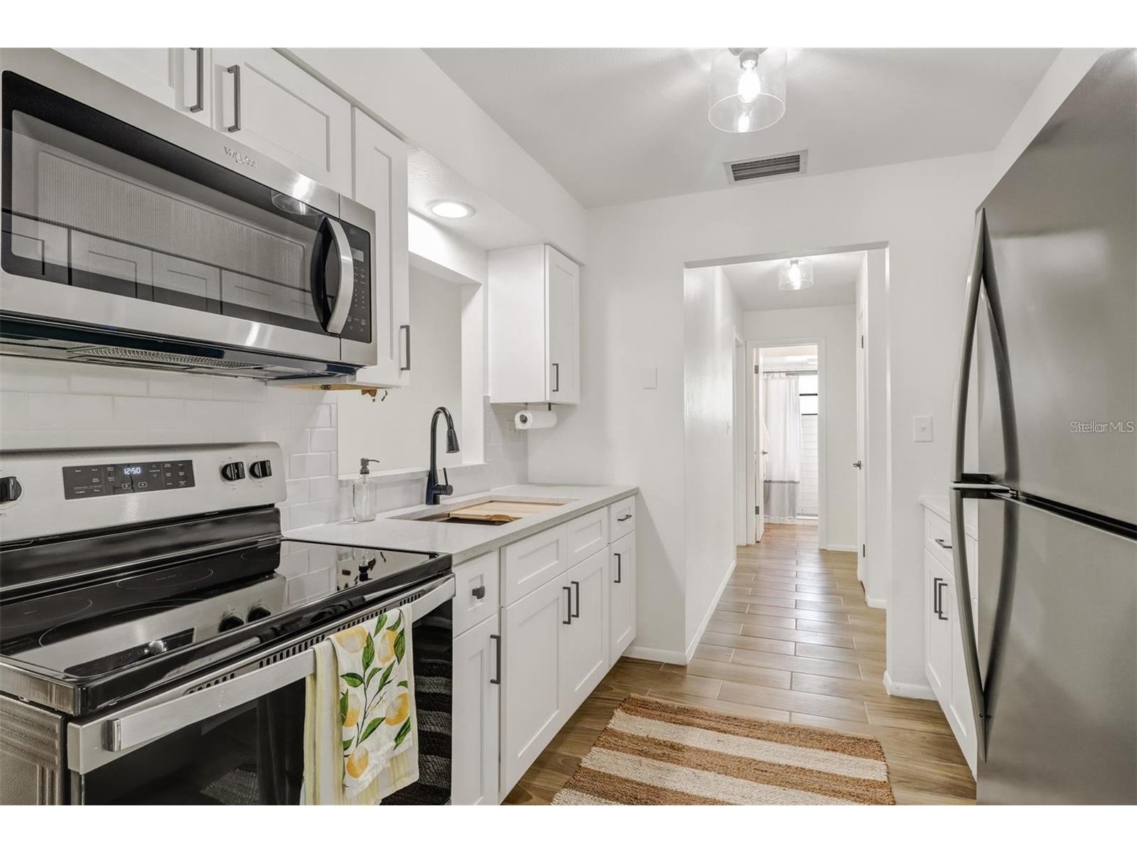 4711 Forest Glen Drive North Fort Myers FL 33903 OM726353 image7