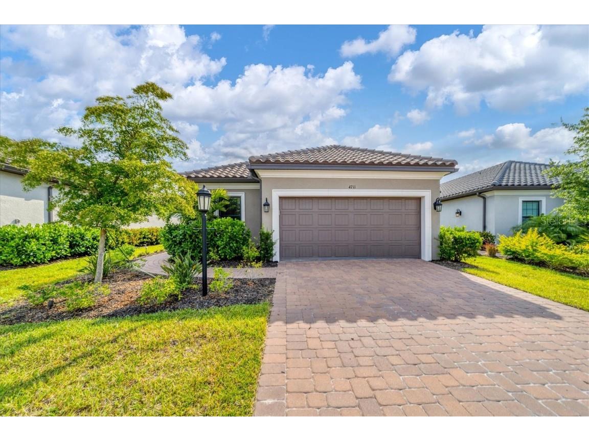 4711 Motta Court Bradenton FL 34211 A4608554 image1