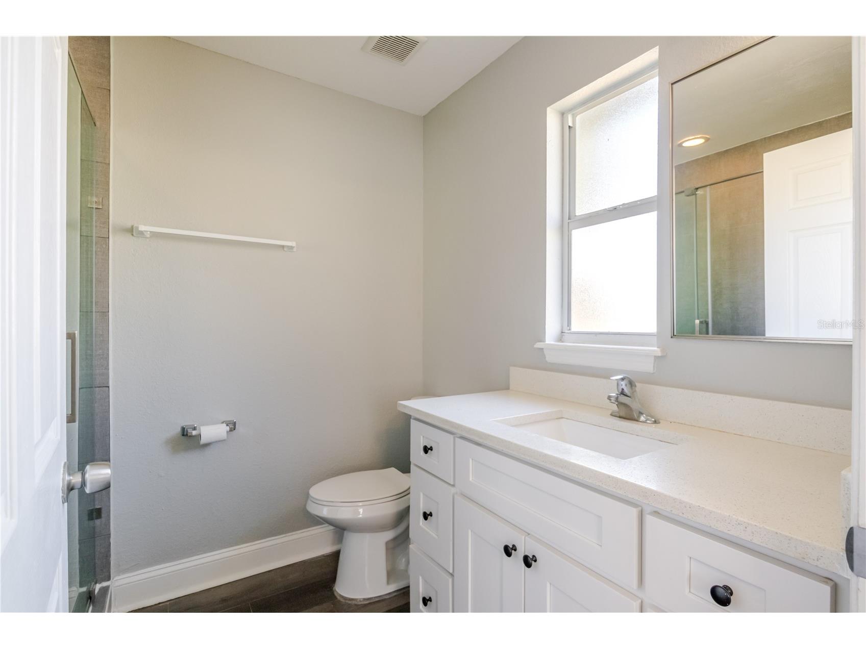 4711 Ohio Avenue Tampa FL 33616 TB8464940 image25