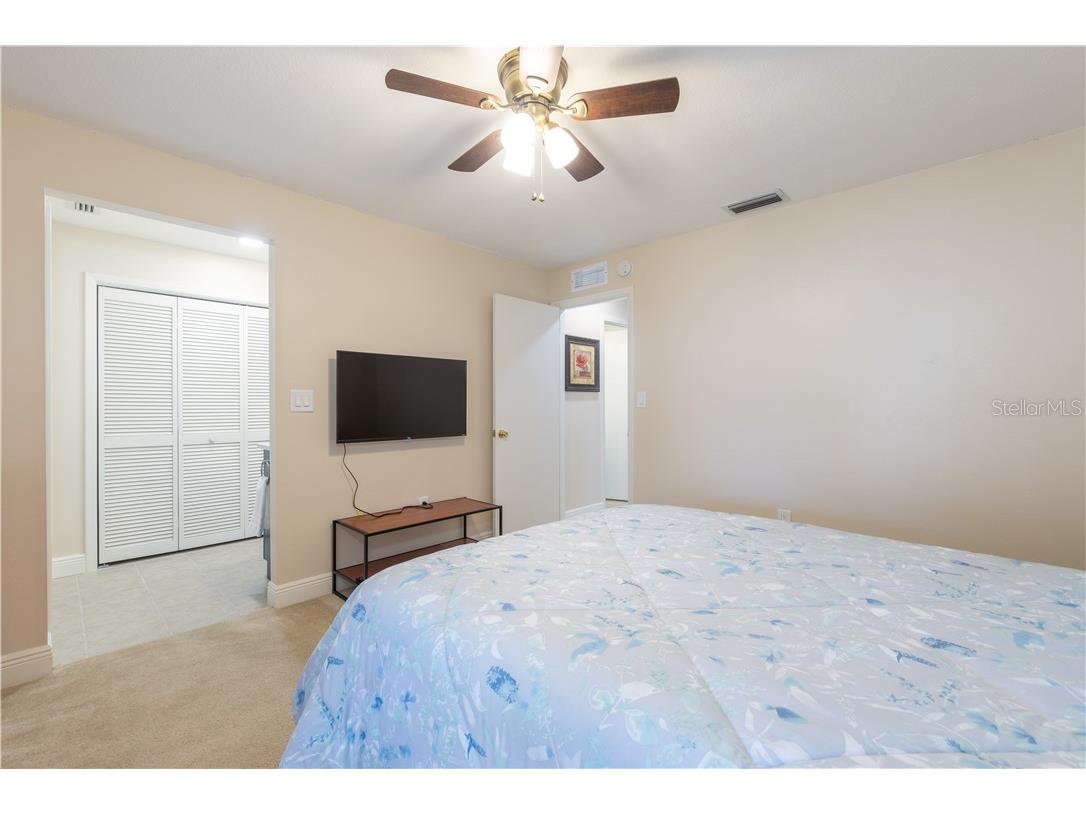 4711 Ridge Point Drive Tampa FL 33624 TB8492271 image19