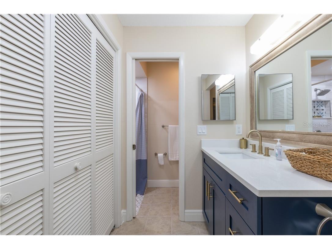 4711 Ridge Point Drive Tampa FL 33624 TB8492271 image20