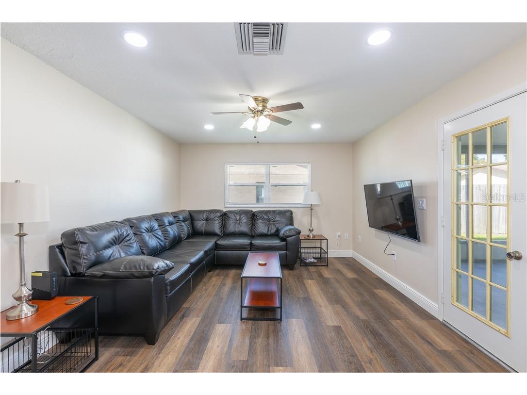 4711 Ridge Point Drive Tampa FL 33624 TB8492271 image6