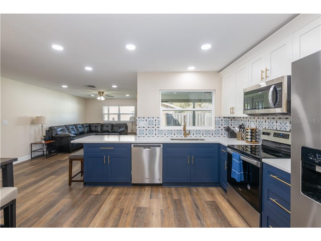 4711 Ridge Point Drive Tampa FL 33624 TB8492271 image7