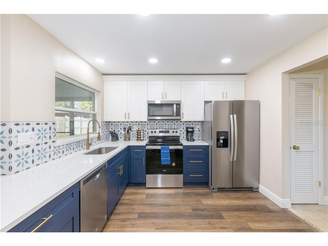 4711 Ridge Point Drive Tampa FL 33624 TB8492271 image8