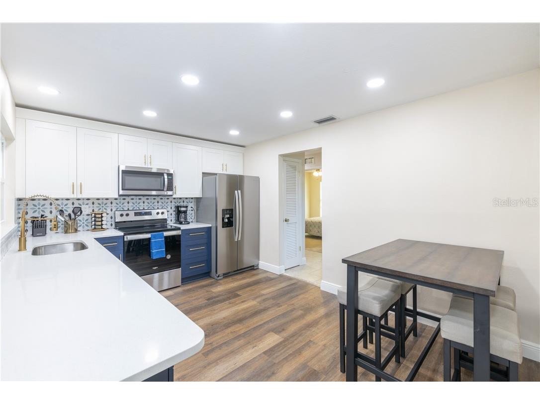 4711 Ridge Point Drive Tampa FL 33624 TB8492271 image9