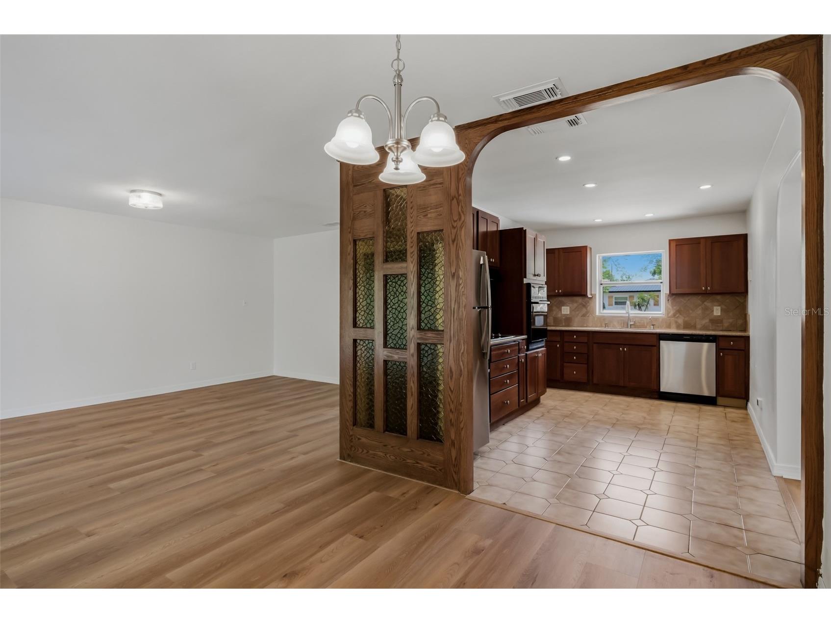4711 W Beaumont Street Tampa FL 33611 TB8484137 image10