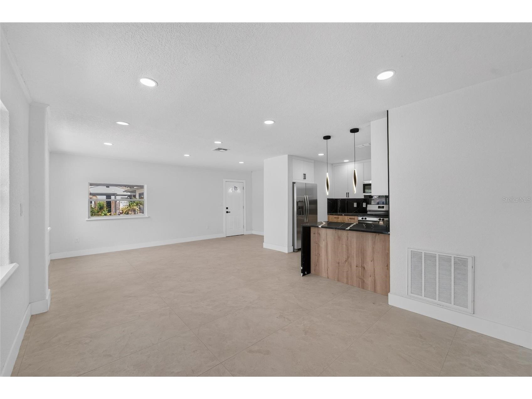 4711 W Lawn Avenue Tampa FL 33611 TB8522165 image11