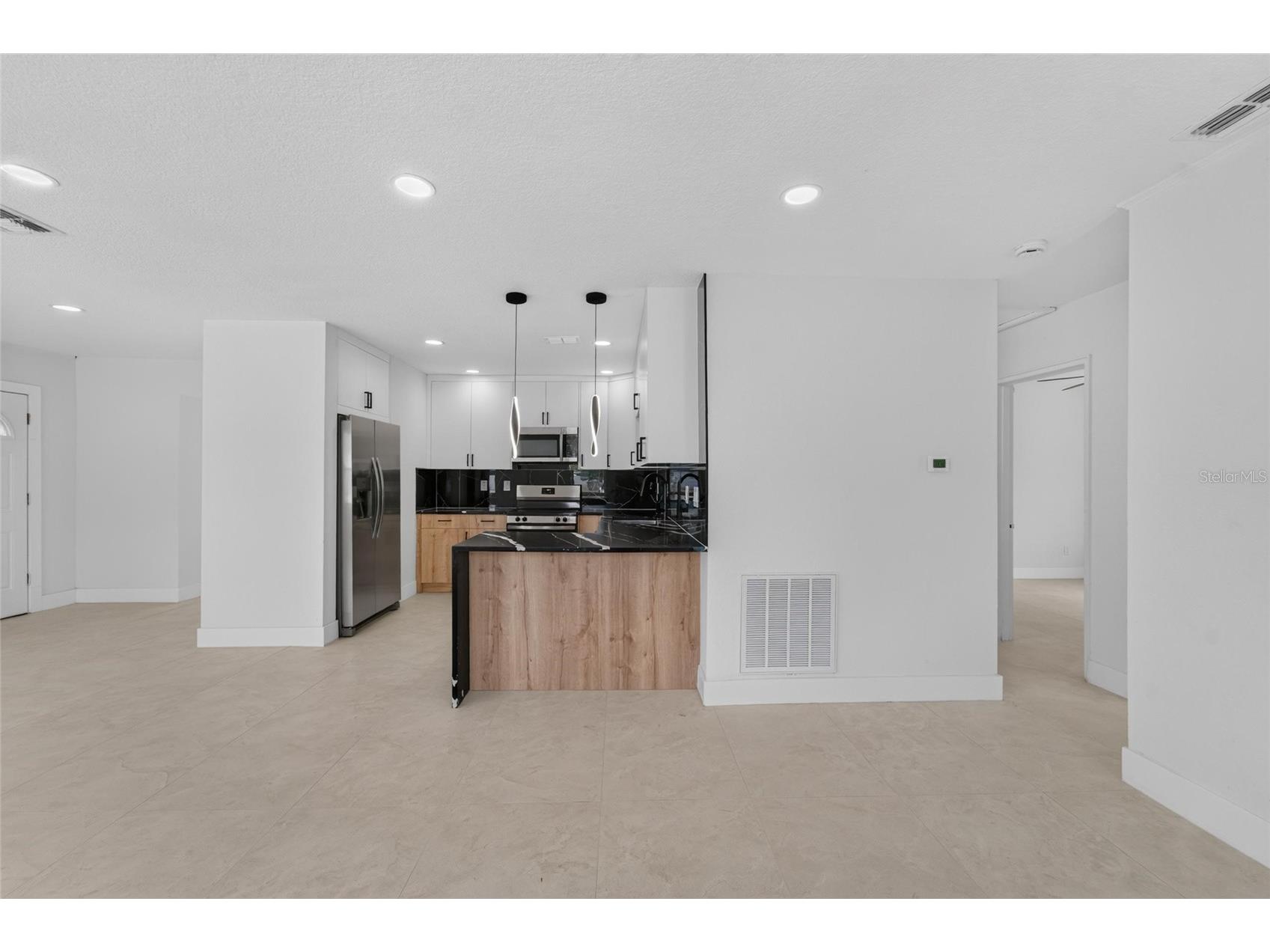4711 W Lawn Avenue Tampa FL 33611 TB8522165 image12