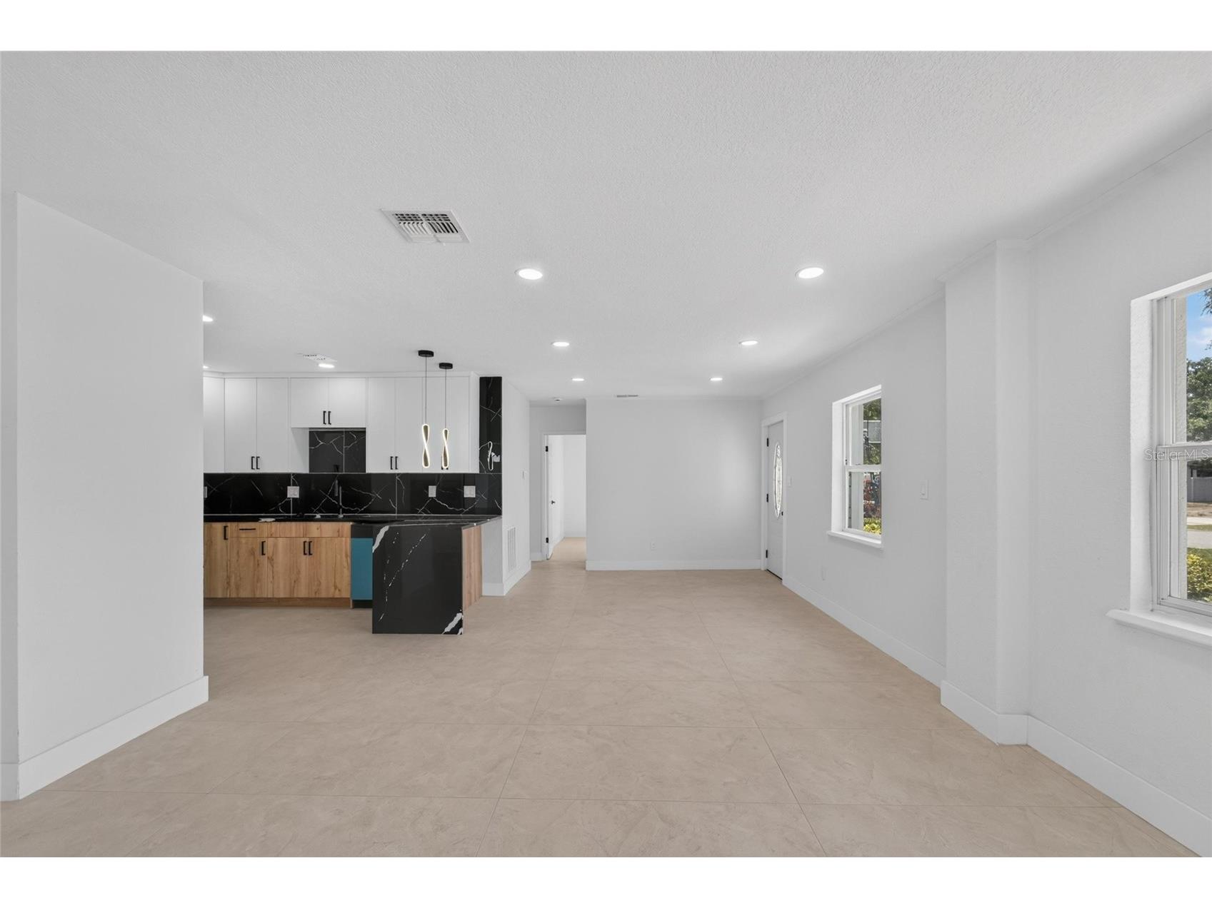 4711 W Lawn Avenue Tampa FL 33611 TB8522165 image13