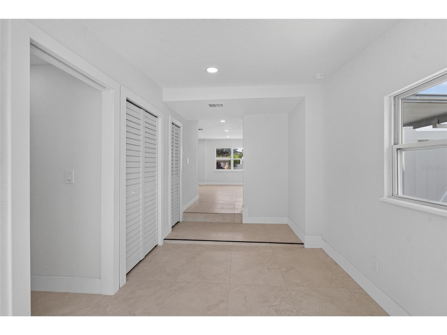 4711 W Lawn Avenue Tampa FL 33611 TB8522165 image24