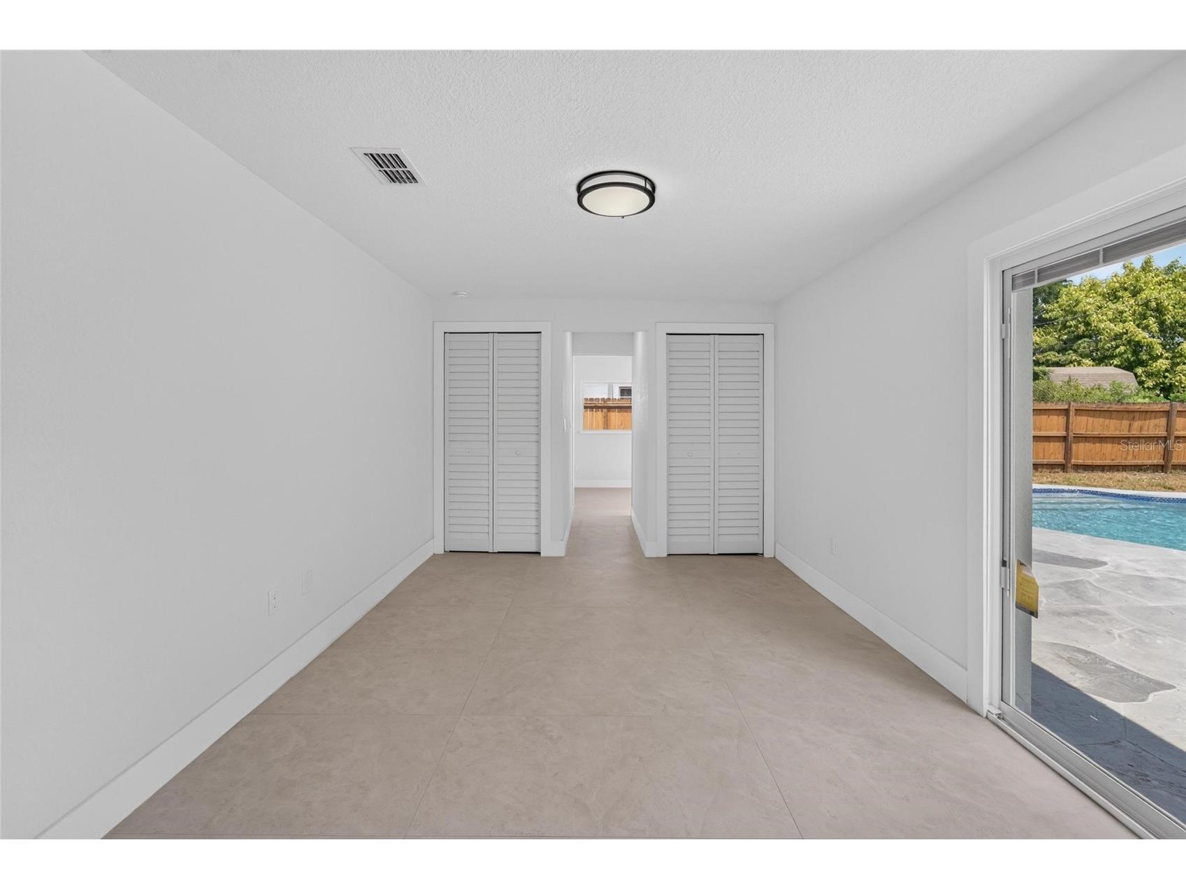 4711 W Lawn Avenue Tampa FL 33611 TB8522165 image28