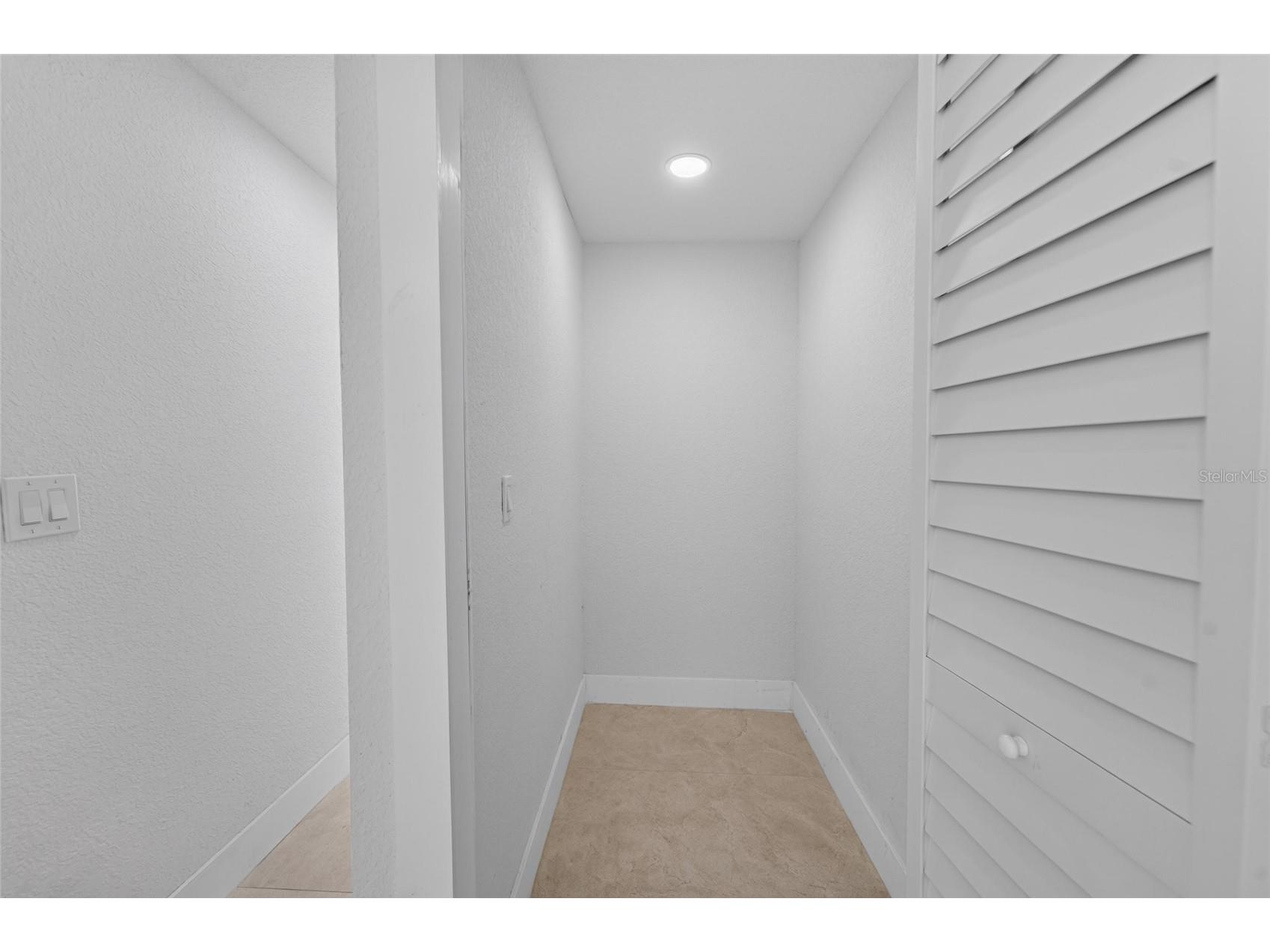 4711 W Lawn Avenue Tampa FL 33611 TB8522165 image30