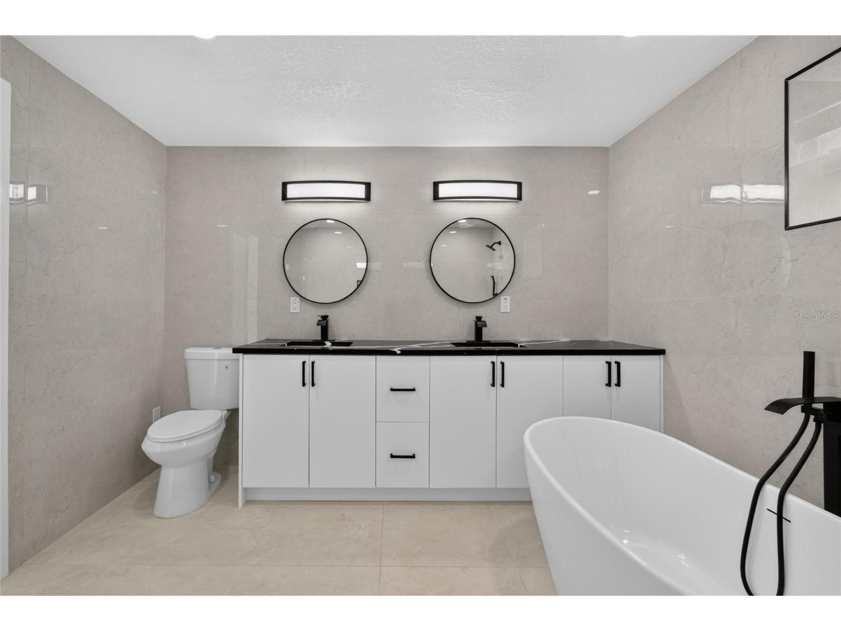 4711 W Lawn Avenue Tampa FL 33611 TB8522165 image32