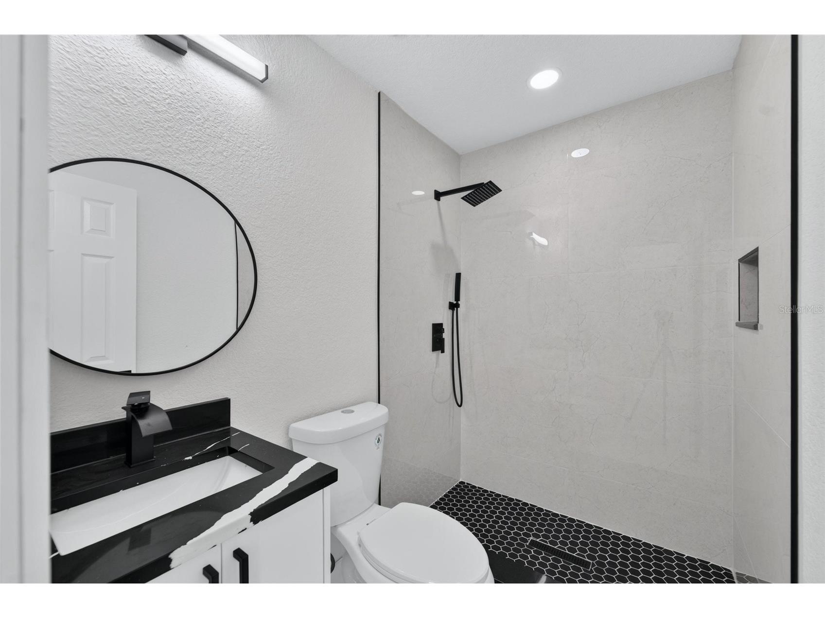 4711 W Lawn Avenue Tampa FL 33611 TB8522165 image36