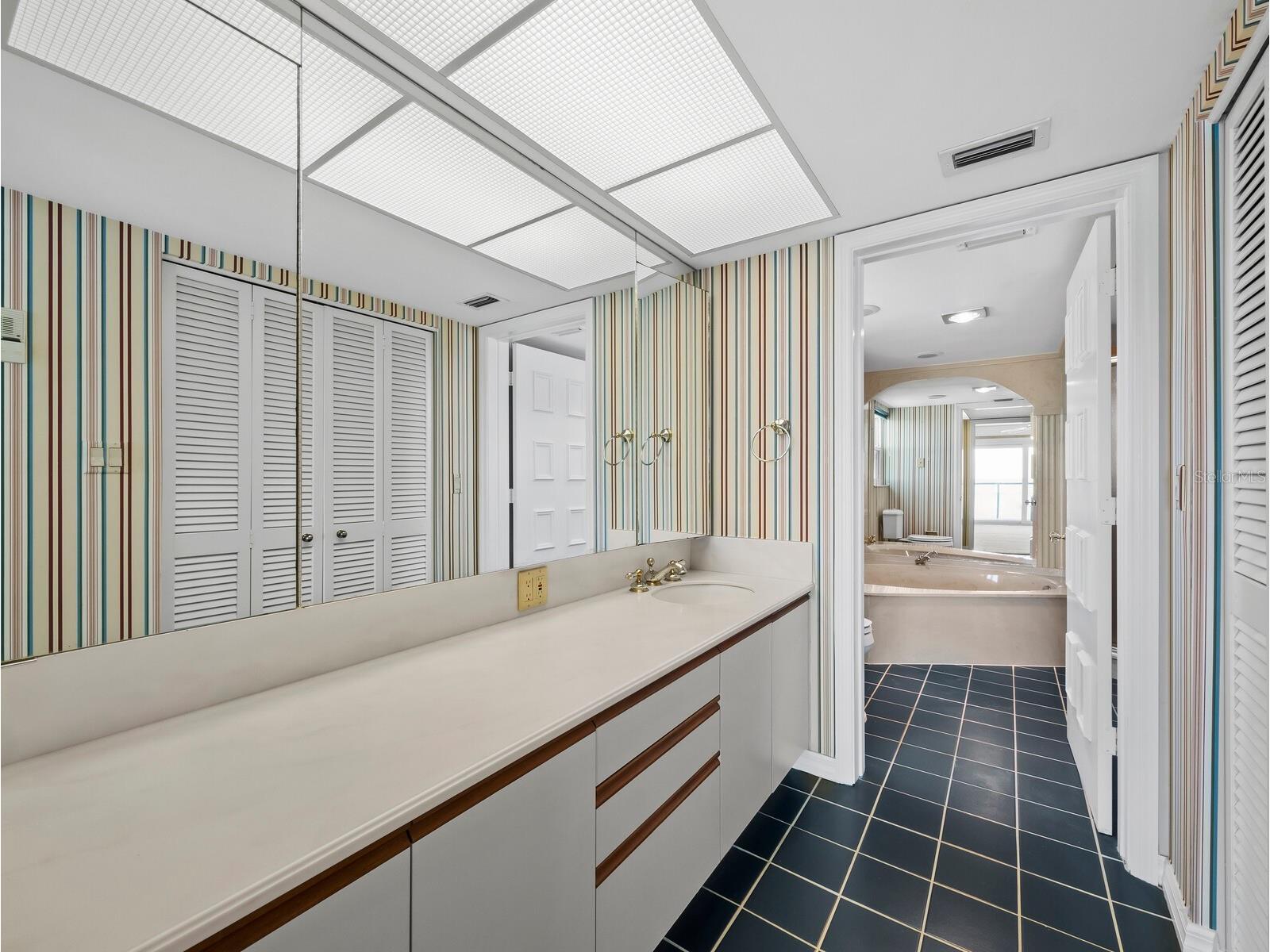 4712 Ocean Boulevard #W10 Sarasota FL 34242 - THE GULF A4688159 image36