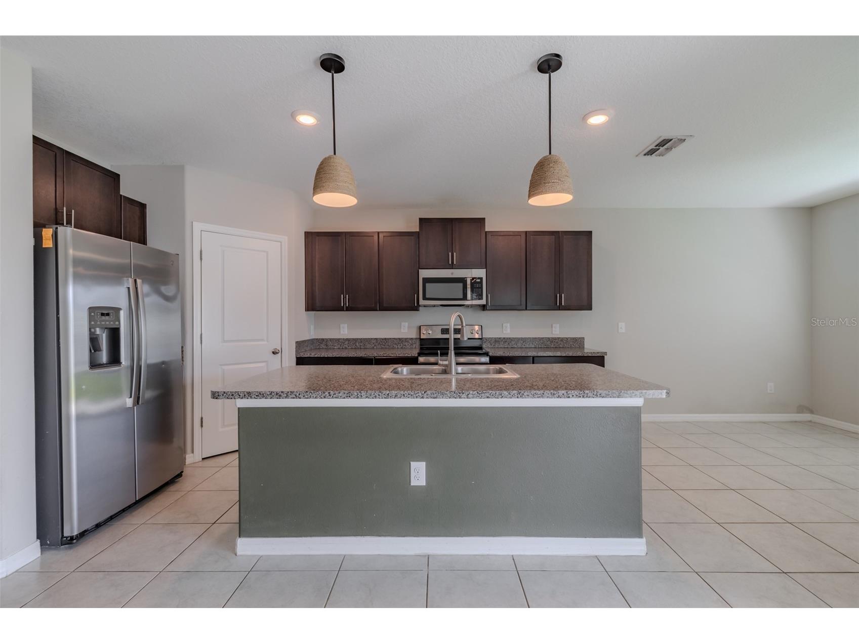 4712 Ron Eddie Tampa FL 33619 TB8501807 image11