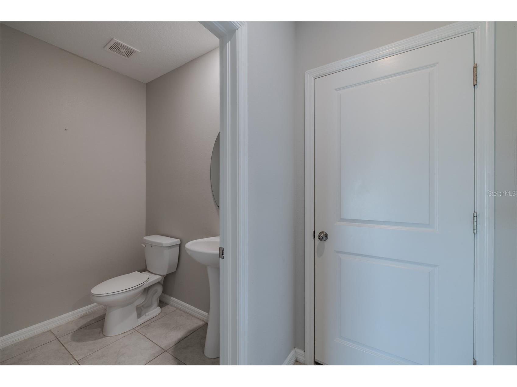 4712 Ron Eddie Tampa FL 33619 TB8501807 image18