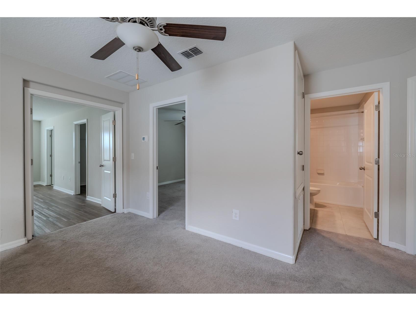 4712 Ron Eddie Tampa FL 33619 TB8501807 image21