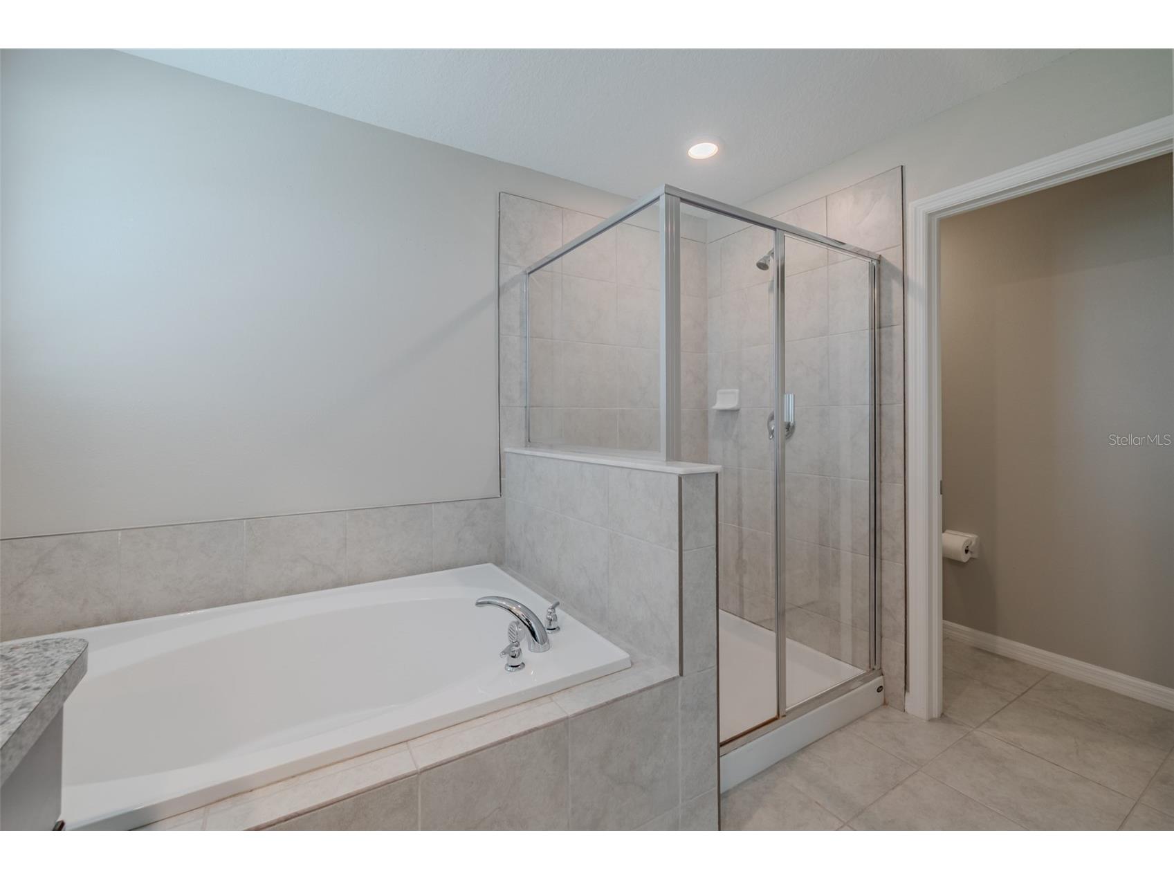 4712 Ron Eddie Tampa FL 33619 TB8501807 image26