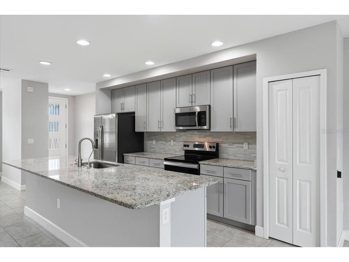 4712 Terra Esmeralda Drive Kissimmee FL 34746 O6413805 image2