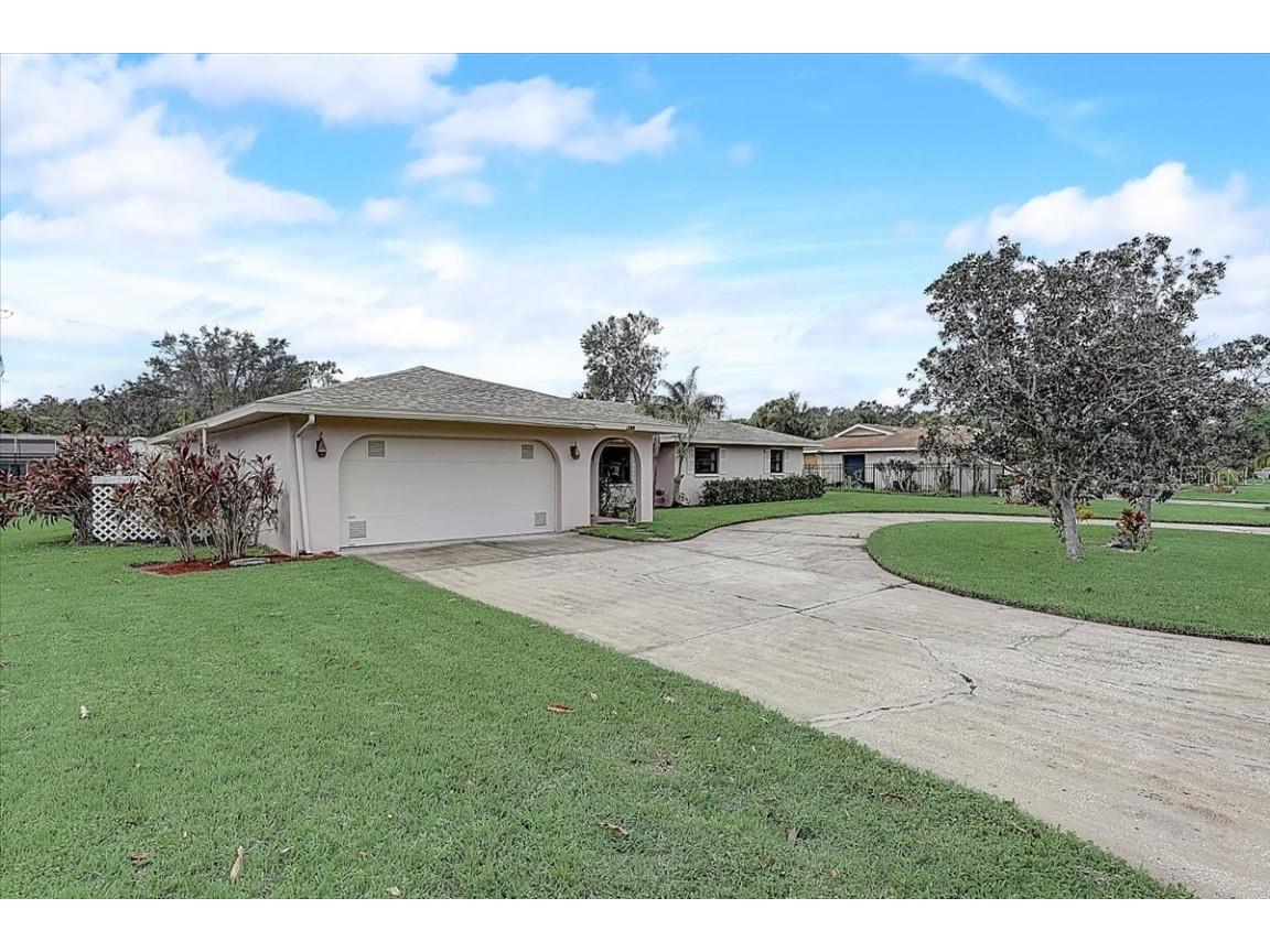 4712 Tournament Boulevard Sarasota FL 34243 A4550160 image1