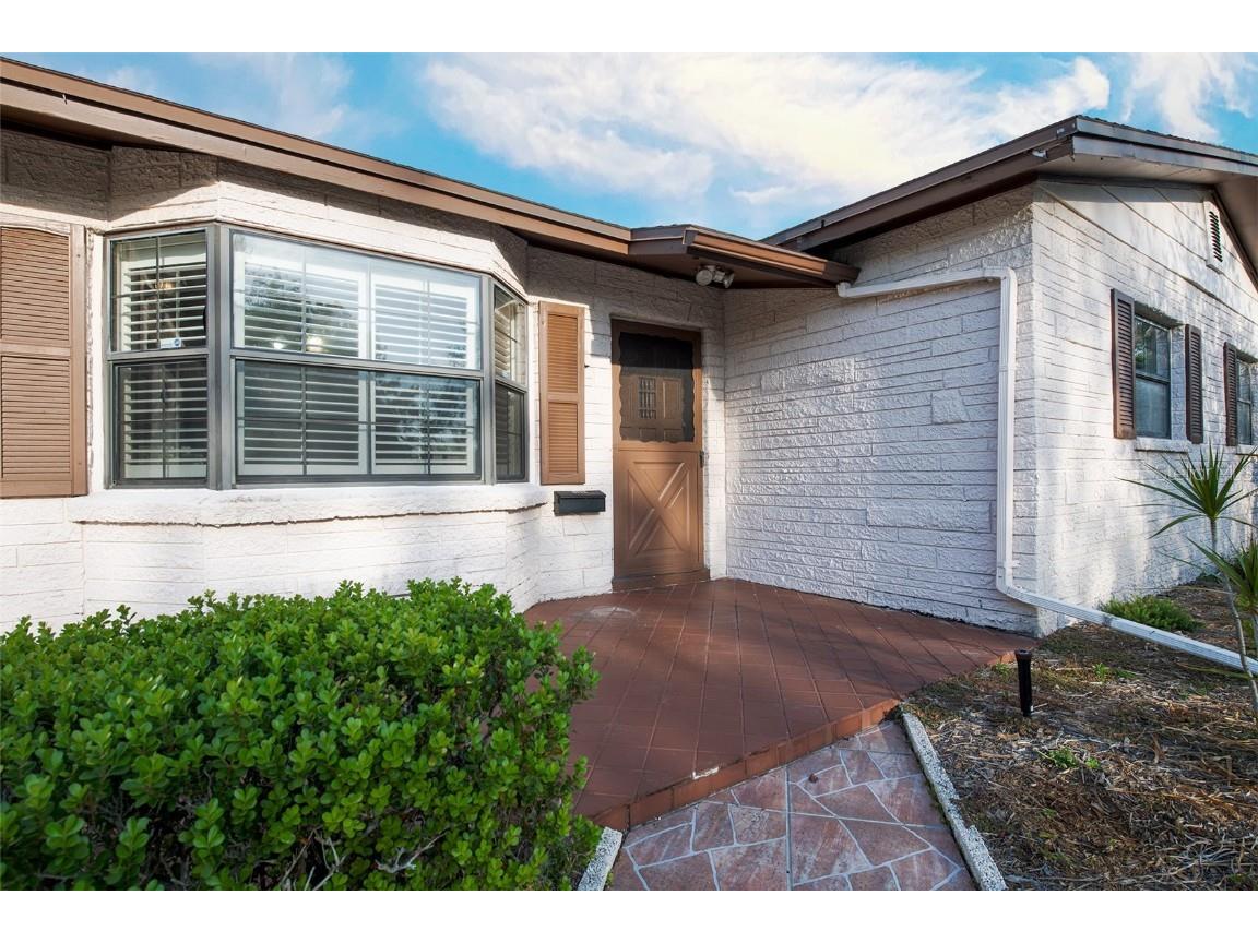 4712 Travertine Drive Tampa FL 33615 TB8368224 image1