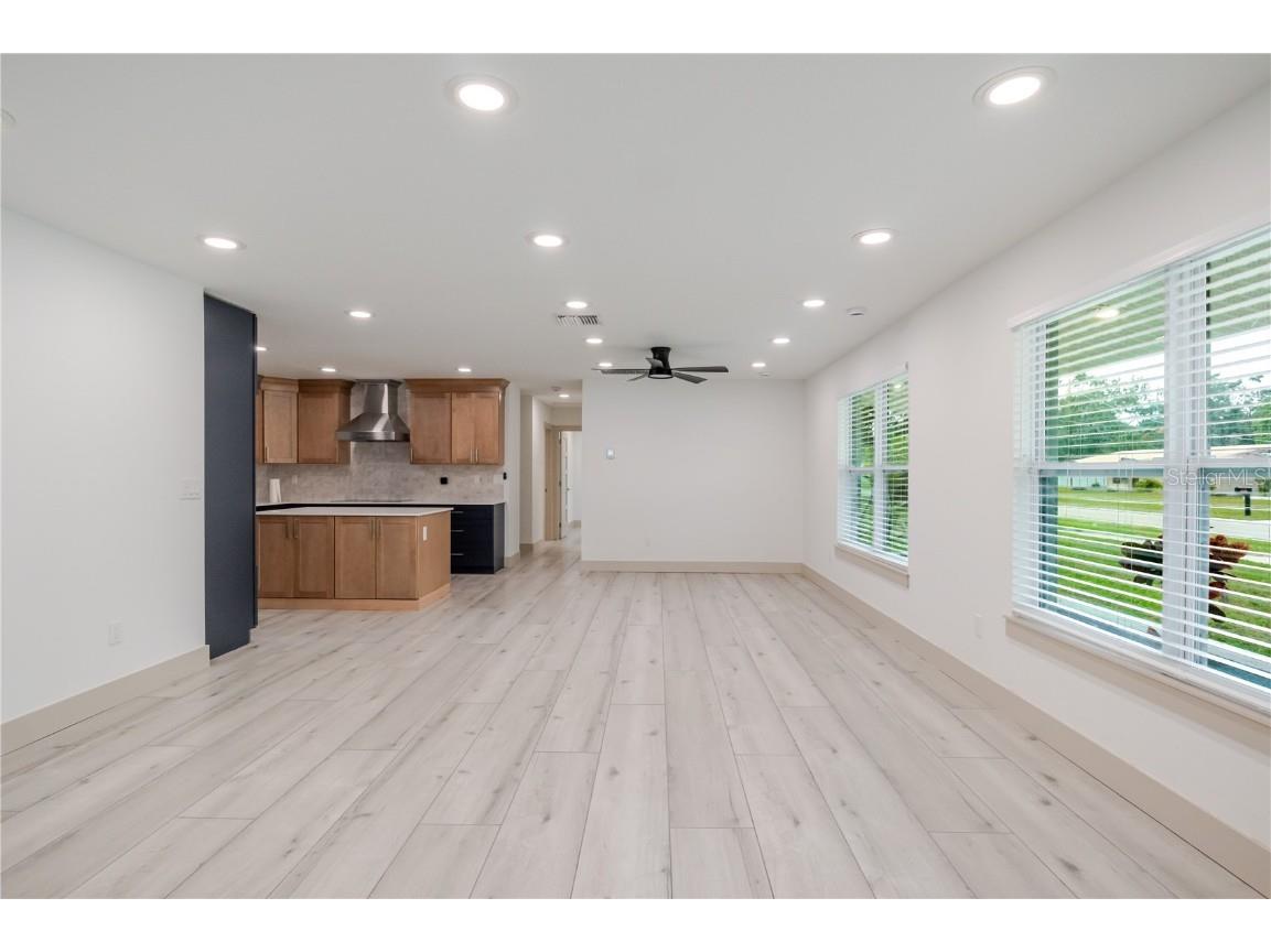 4712 W Bay Avenue Tampa FL 33616 TB8442601 image2