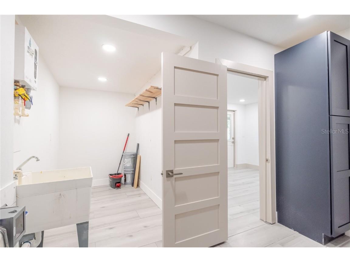 4712 W Bay Avenue Tampa FL 33616 TB8442601 image35