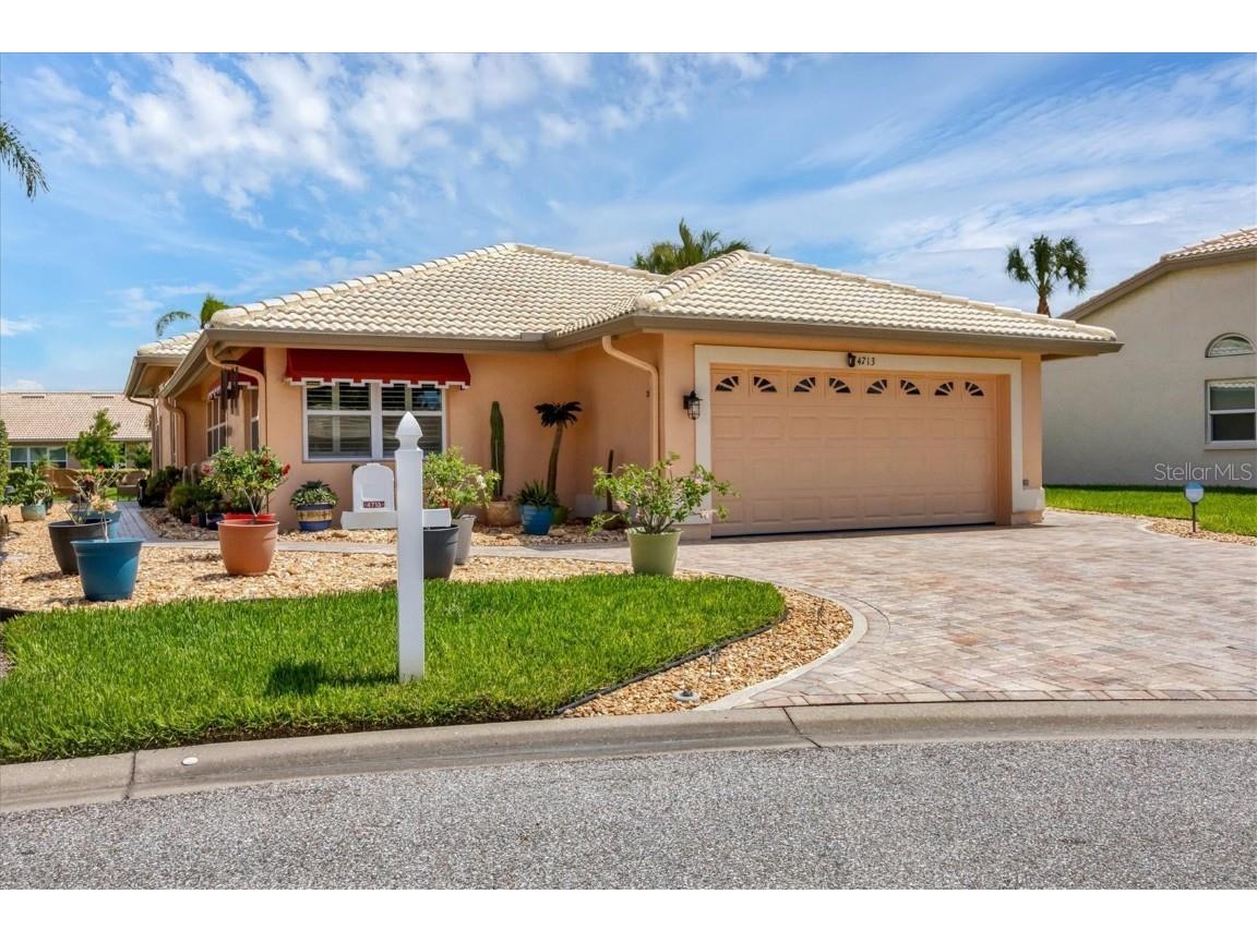 4713 Dundee Dr Bradenton FL 34210 A4614494 image1