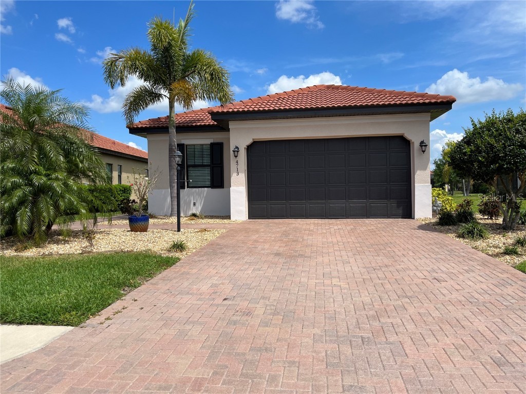4713 Royal Dornoch Circle Bradenton FL 34211 A4561404 image1