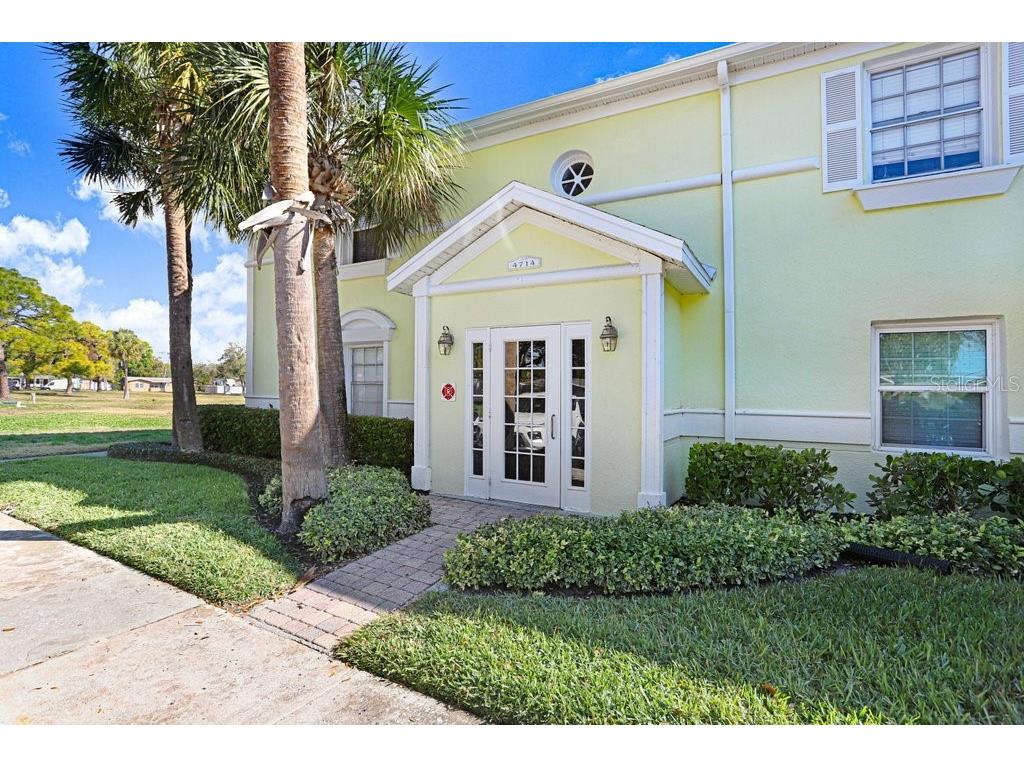 4714 Cobia Drive SE #C Saint Petersburg FL 33705 TB8474516 image1