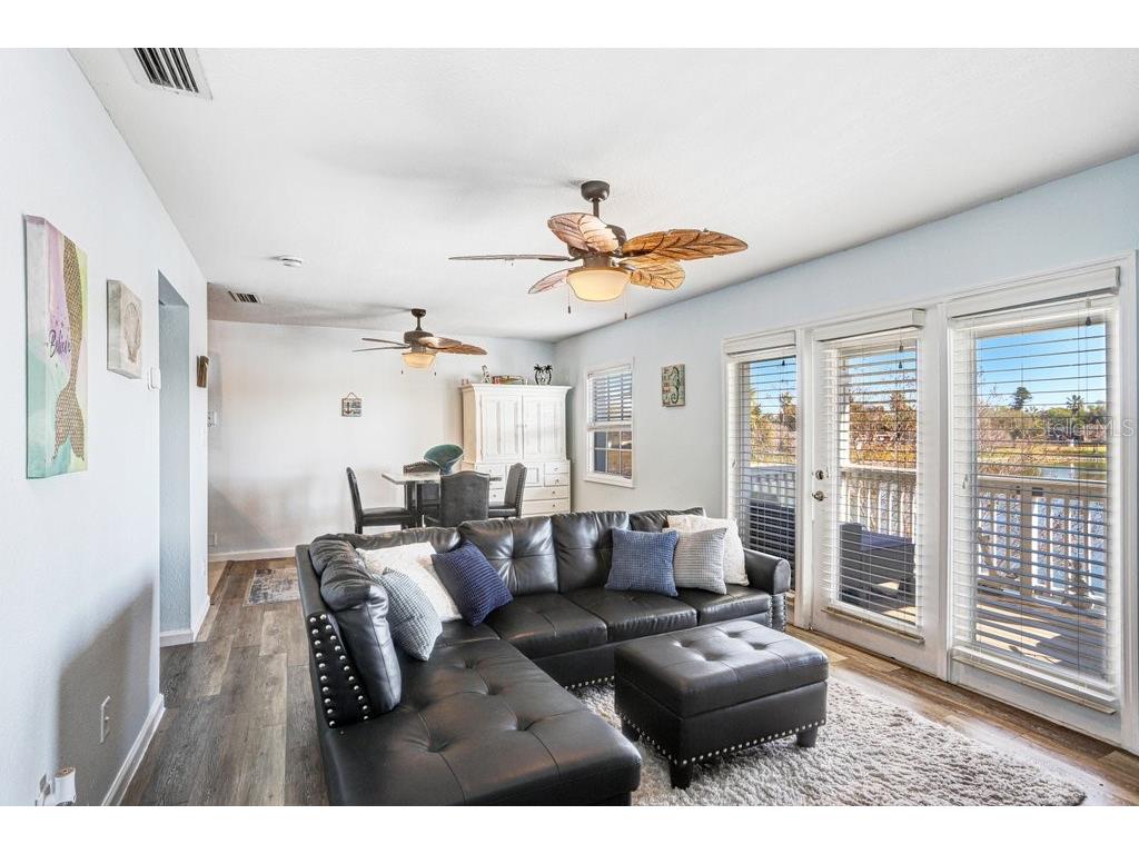 4714 Cobia Drive SE #C Saint Petersburg FL 33705 TB8474516 image3