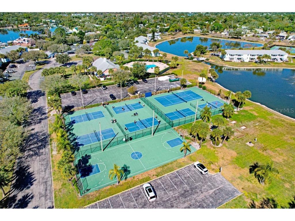 4714 Cobia Drive SE #C Saint Petersburg FL 33705 TB8474516 image40