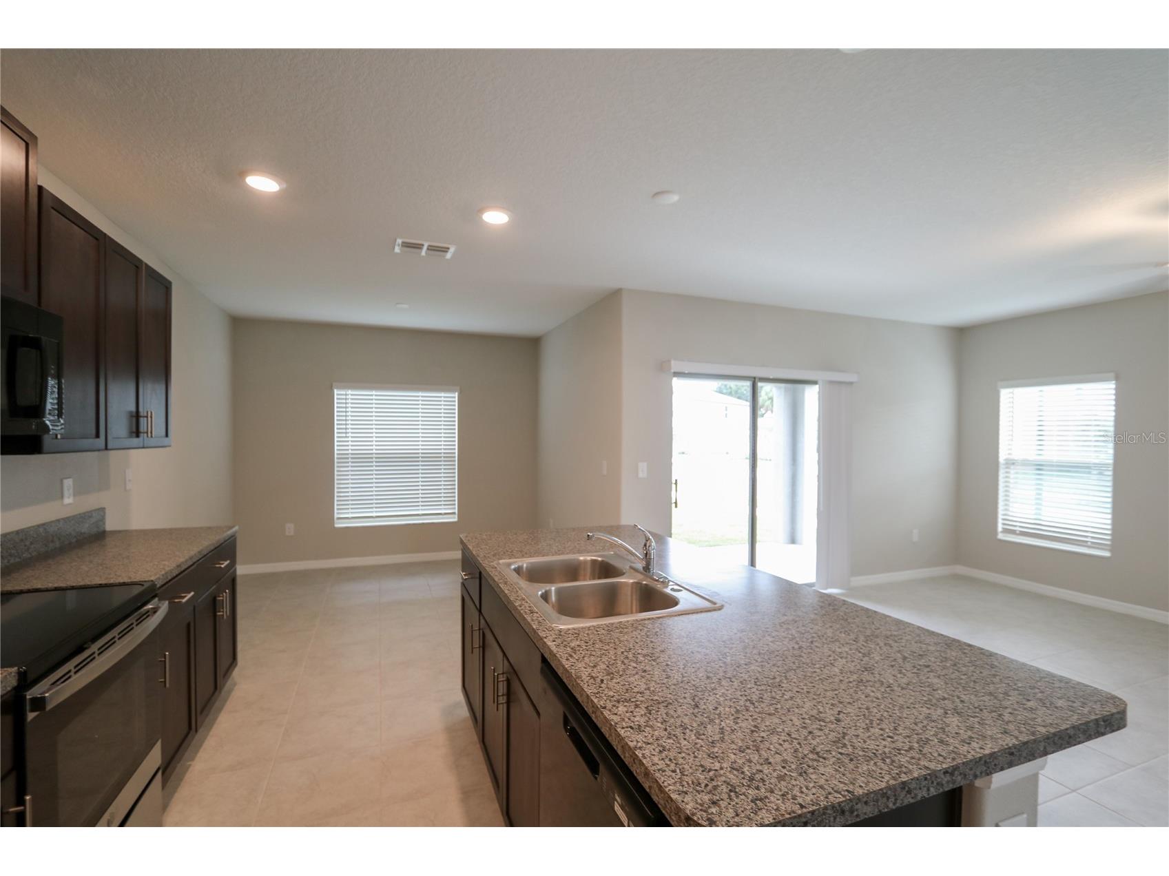 4714 Norman Oak Place Tampa FL 33619 TB8506482 image6