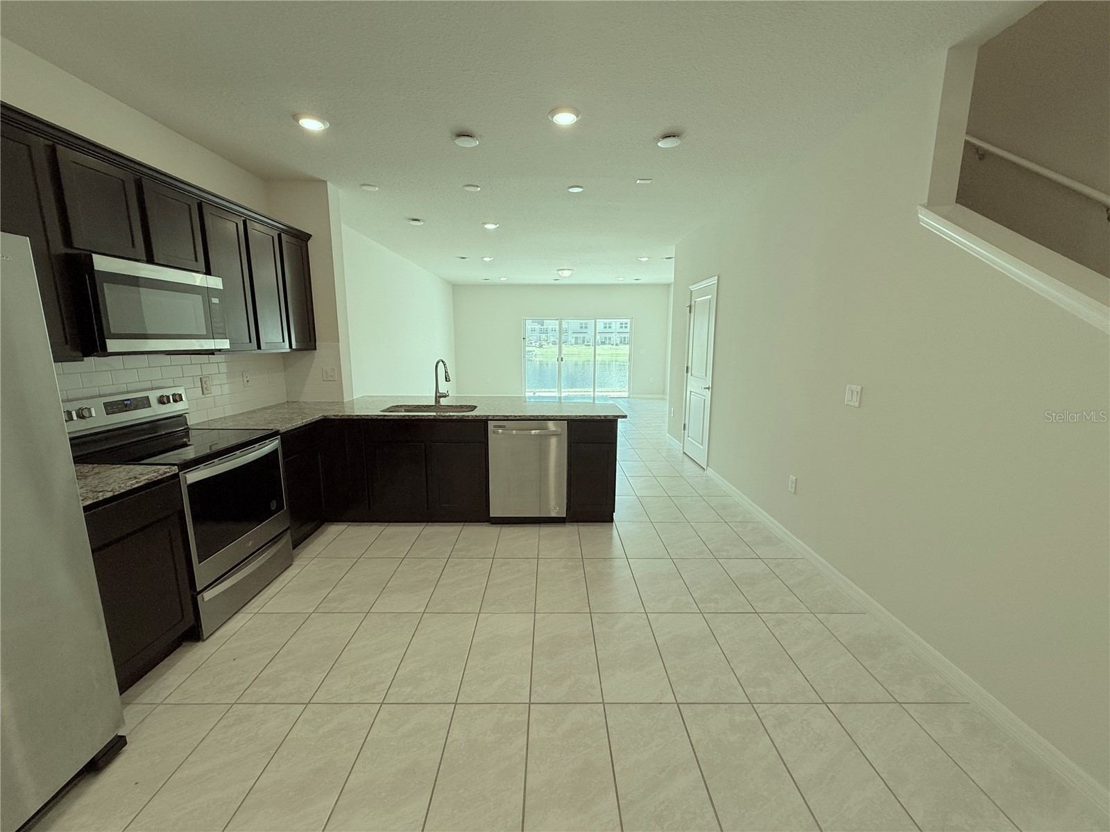 4714 Sparkling Shell Avenue Kissimmee FL 34746 O6407749 image4