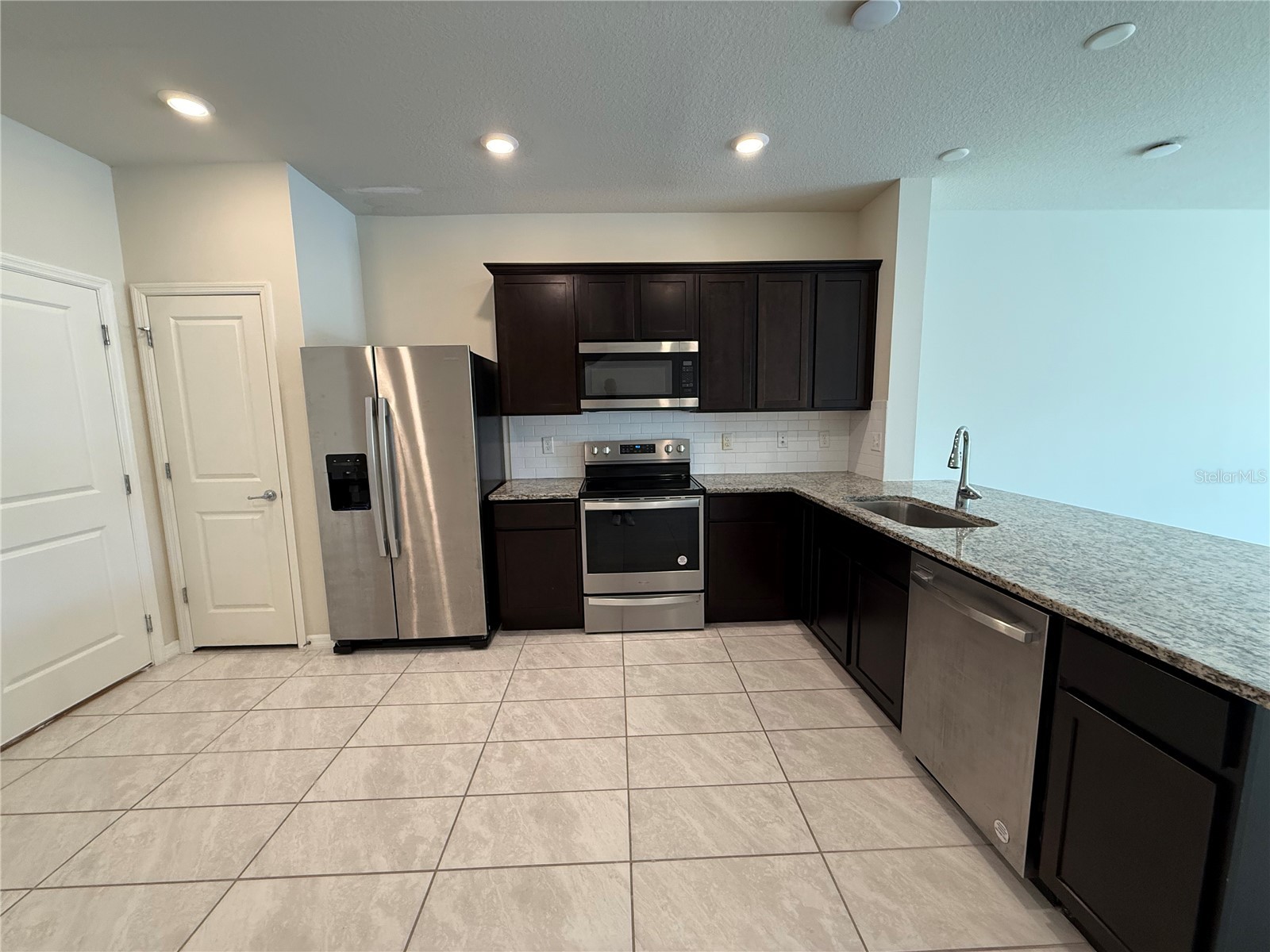 4714 Sparkling Shell Avenue Kissimmee FL 34746 O6407749 image5
