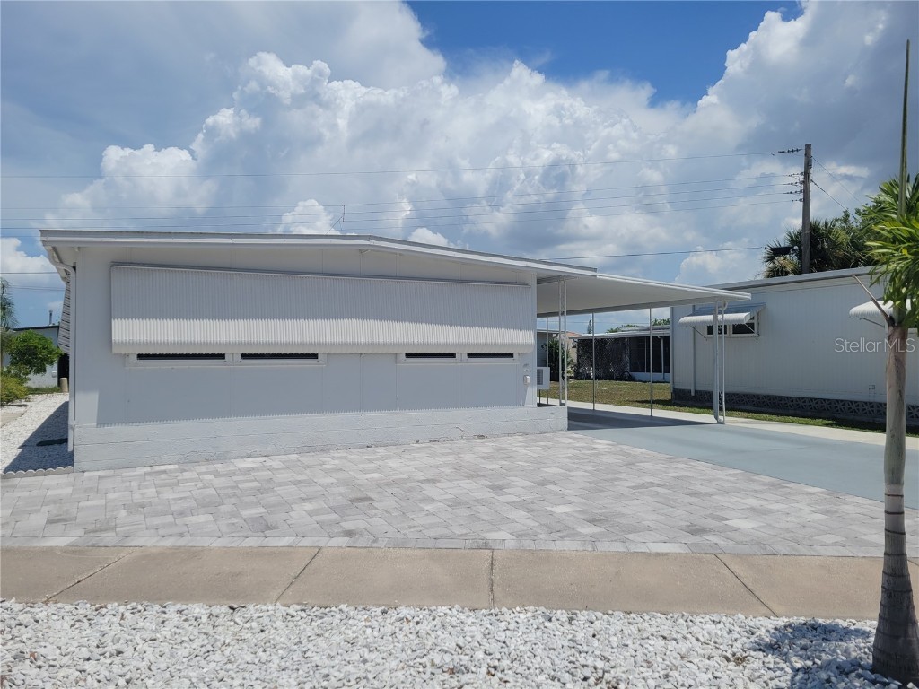 4714 Tri Par Drive Sarasota FL 34234 A4576507 image1