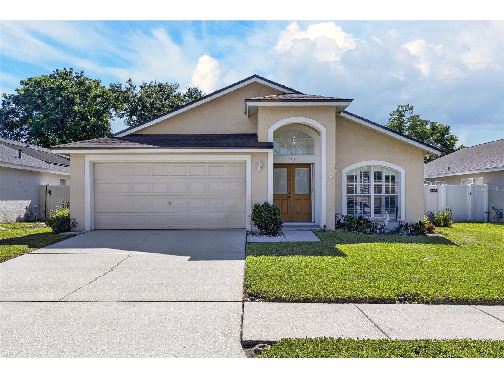 4715 Preston Woods Drive Valrico FL 33596 TB8499917 image1