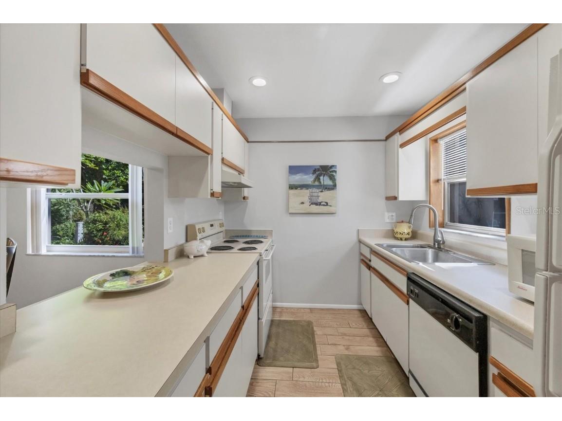 4715 Village Gardens Drive #68 Sarasota FL 34234 A4671908 image10