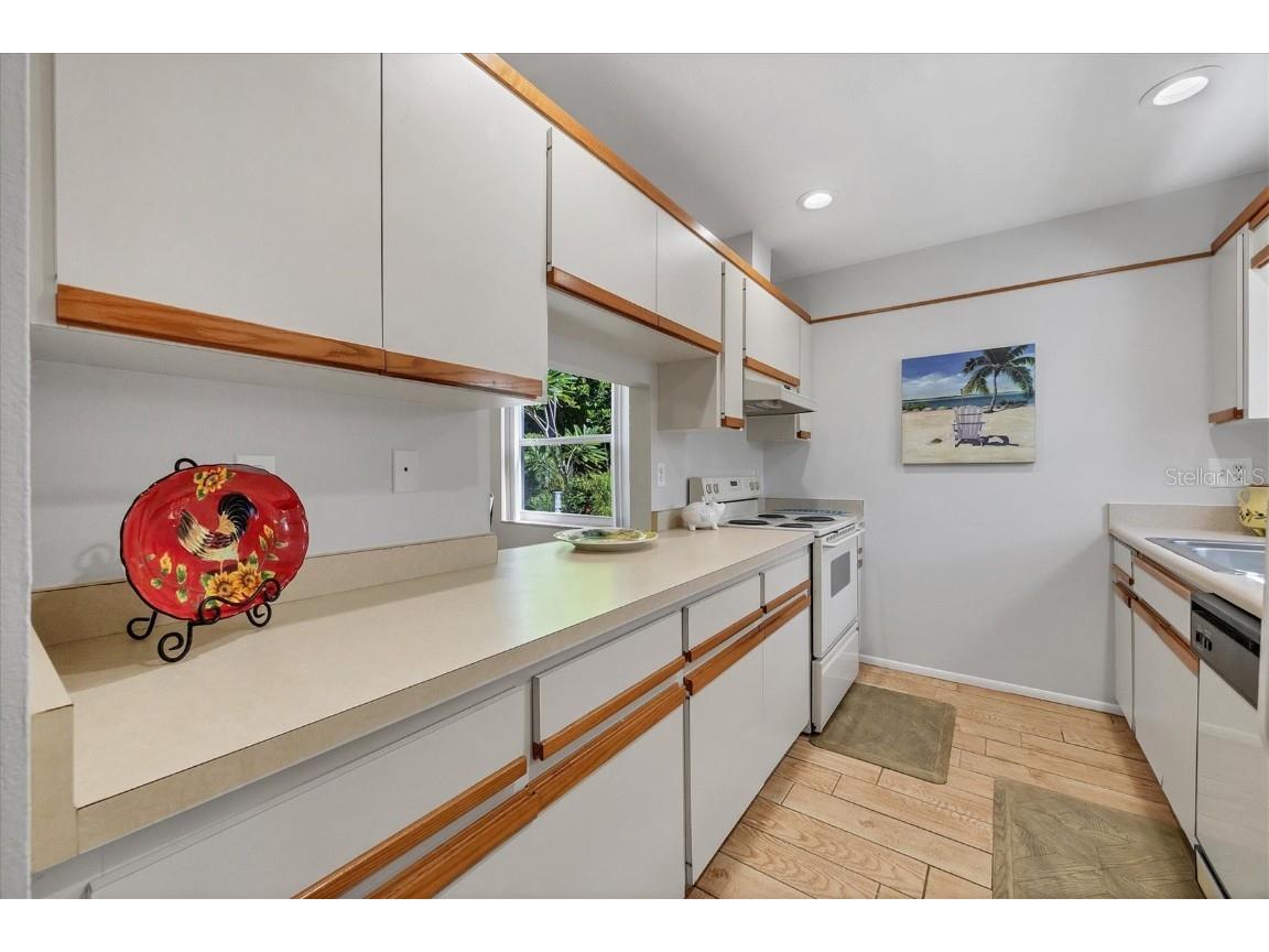 4715 Village Gardens Drive #68 Sarasota FL 34234 A4671908 image9