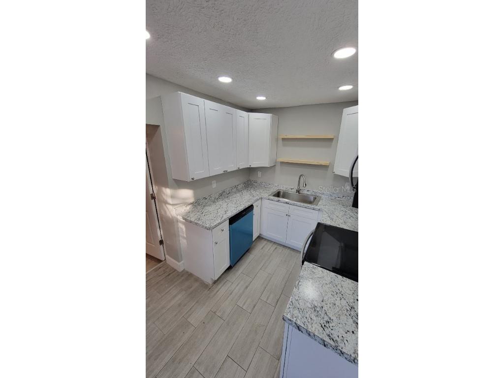 4715 W Wallcraft Avenue Tampa FL 33611 TB8444563 image5