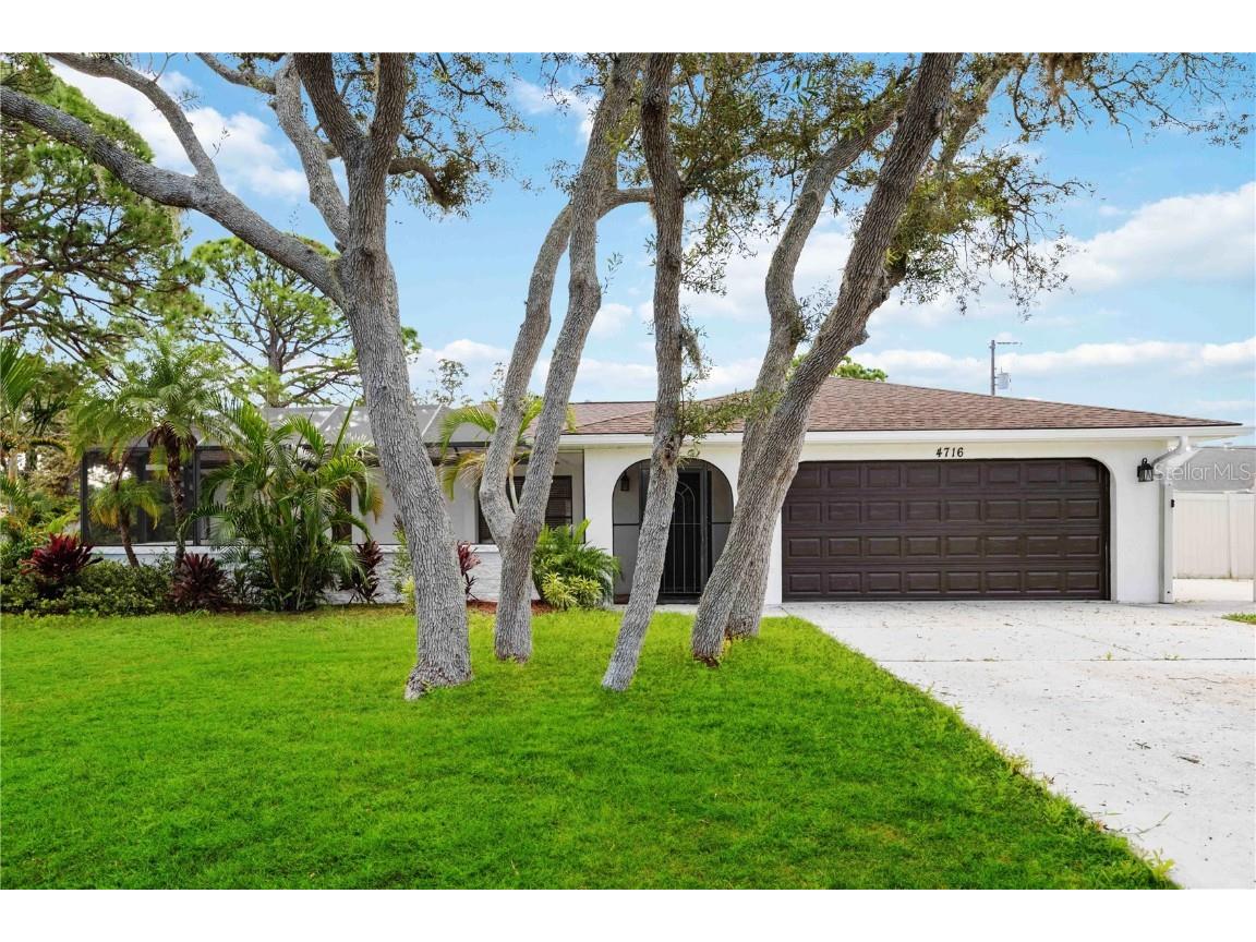 4716 Heron Road Venice FL 34293 A4617453 image1