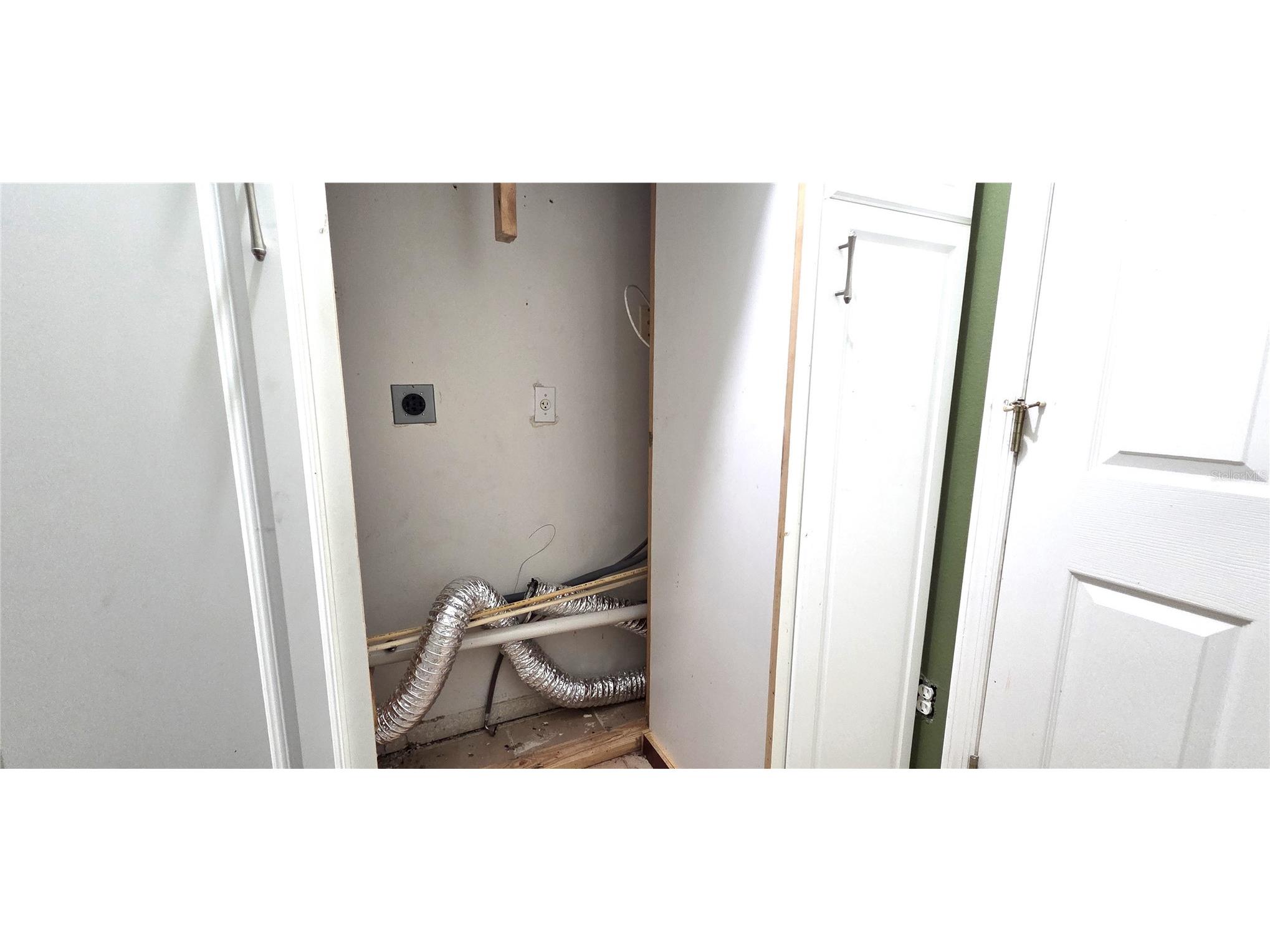 4716 Little Denise Court Valrico FL 33594 L4960268 image28