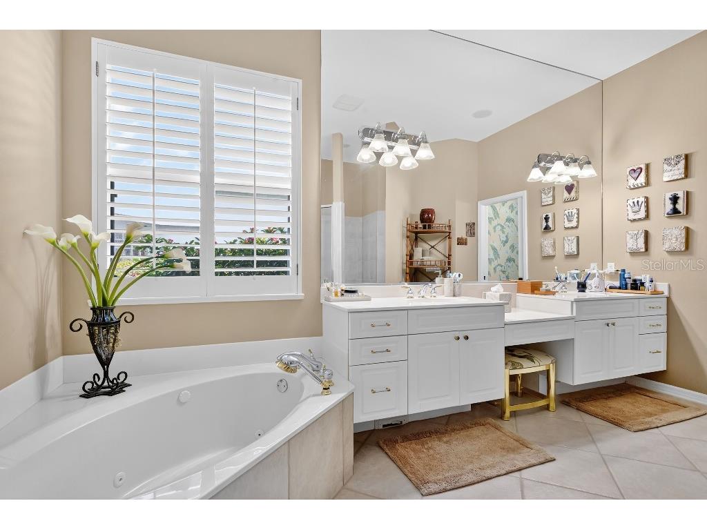 4716 Pinnacle Drive Bradenton FL 34208 W7877034 image16