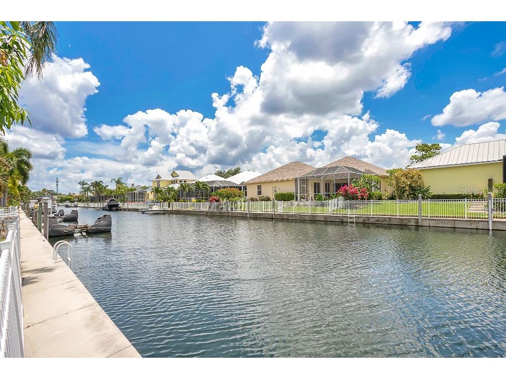 4716 Pinnacle Drive Bradenton FL 34208 W7877034 image36